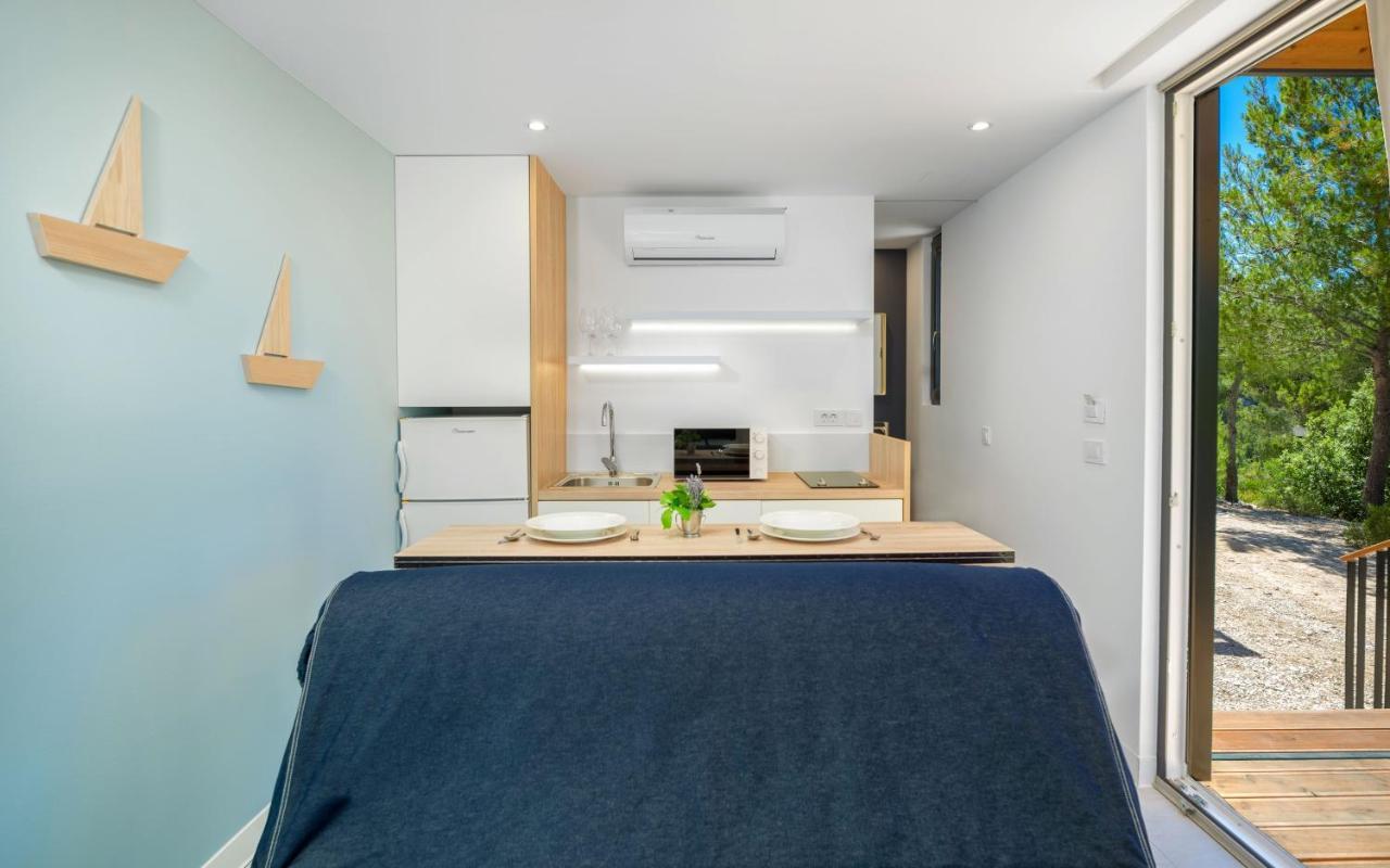 Kamp Vira Mobile Homes Хвар Экстерьер фото